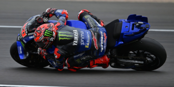 Fabio Quartararo tops chaotic second Assen MotoGP practice