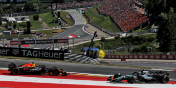 Max Verstappen (NLD) Red Bull Racing RB21 and Andrea Kimi Antonelli (ITA) Mercedes AMG F1 W16 crashed out at the start of the race. 29.06.2025. Formula 1 World Championship, Rd 11, Austrian Grand Prix, Spielberg, Austria, Race Day