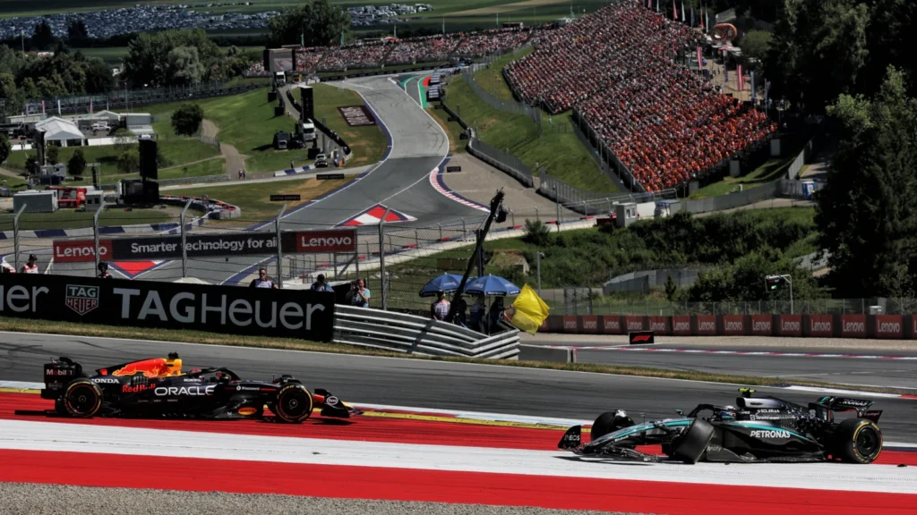 Max Verstappen (NLD) Red Bull Racing RB21 and Andrea Kimi Antonelli (ITA) Mercedes AMG F1 W16 crashed out at the start of the race. 29.06.2025. Formula 1 World Championship, Rd 11, Austrian Grand Prix, Spielberg, Austria, Race Day