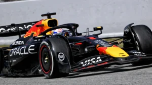Lando Norris likens Max Verstappen Spain clash with George Russell to a ‘Mario Kart’ move