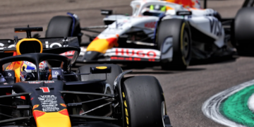 Max Verstappen (NLD) Red Bull Racing RB21 and Isack Hadjar (FRA) Racing Bulls VCARB 02. 17.05.2025. Formula 1 World Championship, Rd 7, Emilia Romagna Grand Prix, Imola, Italy, Qualifying Day