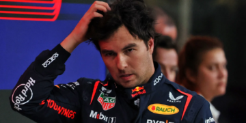Sergio Perez (MEX) Red Bull Racing in qualifying parc ferme. 07.12.2024. Formula 1 World Championship, Rd 24, Abu Dhabi Grand Prix, Yas Marina Circuit, Abu Dhabi, Qualifying Day