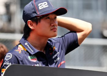 Yuki Tsunoda (JPN) Red Bull Racing on the drivers' parade. 01.06.2025. Formula 1 World Championship, Rd 9, Spanish Grand Prix, Barcelona, Spain, Race Day