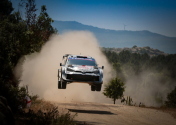 Ogier in charge on WRC Italia Sardegna