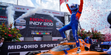 Dixon triumphed after taking advantage of his team-mate's mistake. Photo: Kevin Dejewski