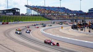 The start of the first race of the Iowa double-header. Photo: Kevin Dejewski