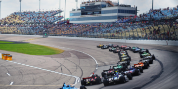 Lined up and ready for the second race in as many days. Photo: Kevin Dejewski
