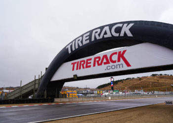 The low cloud deck prevents helicopters from operating safely. Photo: Kevin Dejewski