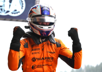 Alex Dunne takes his third win of the 2025 F2 campaign