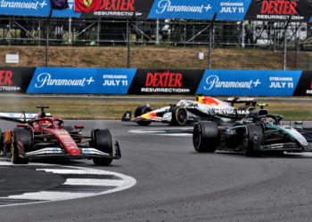 Charles Leclerc (MON) Ferrari SF-25 and Andrea Kimi Antonelli (ITA) Mercedes AMG F1 W16. 06.07.2025. Formula 1 World Championship, Rd 12, British Grand Prix, Silverstone, England, Race Day
