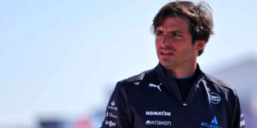 Red Bull links swirl around Carlos Sainz amid Max Verstappen to Mercedes rumours