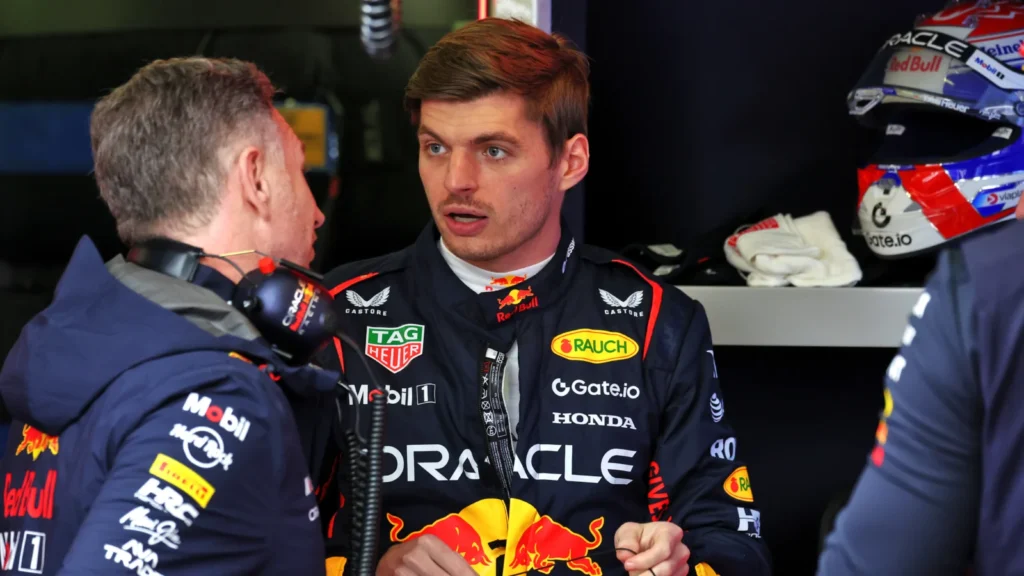 Max Verstappen (NLD) Red Bull Racing with Christian Horner (GBR) Red Bull Racing Team Principal. 16.03.2025. Formula 1 World Championship, Rd 1, Australian Grand Prix, Albert Park, Melbourne, Australia, Race Day