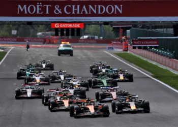 Oscar Piastri led into Turn 1 before Max Verstappen took the lead of the Belgian Sprint