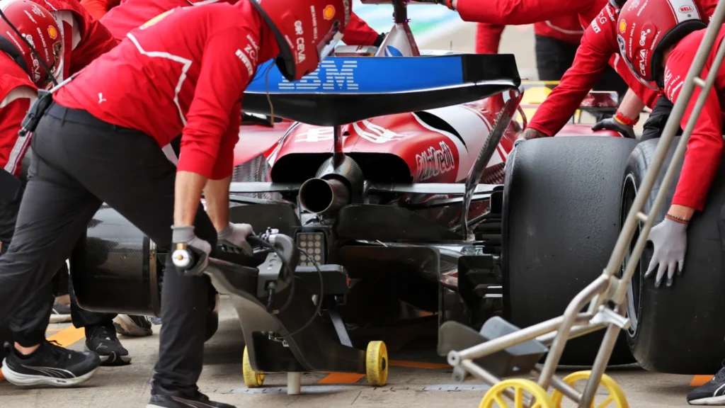 Lewis Hamilton (GBR) Ferrari SF-25 in the pits. 05.07.2025. Formula 1 World Championship, Rd 12, British Grand Prix, Silverstone, England, Qualifying Day