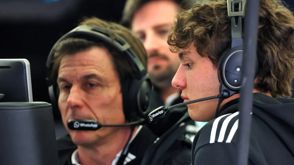 Andrea Kimi Antonelli (ITA) Mercedes AMG F1 and Toto Wolff (GER) Mercedes AMG F1 Shareholder and Executive Director. 27.02.2025. Formula 1 Testing, Sakhir, Bahrain, Day Two
