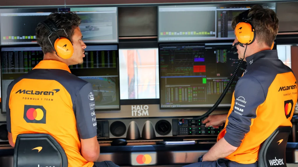 (L to R): Lando Norris (GBR) McLaren with William Joseph (GBR) McLaren Race Engineer on the pit gantry. 27.06.2025. Formula 1 World Championship, Rd 11, Austrian Grand Prix, Spielberg, Austria, Practice Day