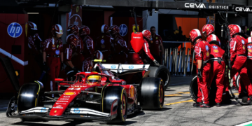 Lewis Hamilton (GBR) Ferrari SF-25 makes a pit stop. 29.06.2025. Formula 1 World Championship, Rd 11, Austrian Grand Prix, Spielberg, Austria, Race Day