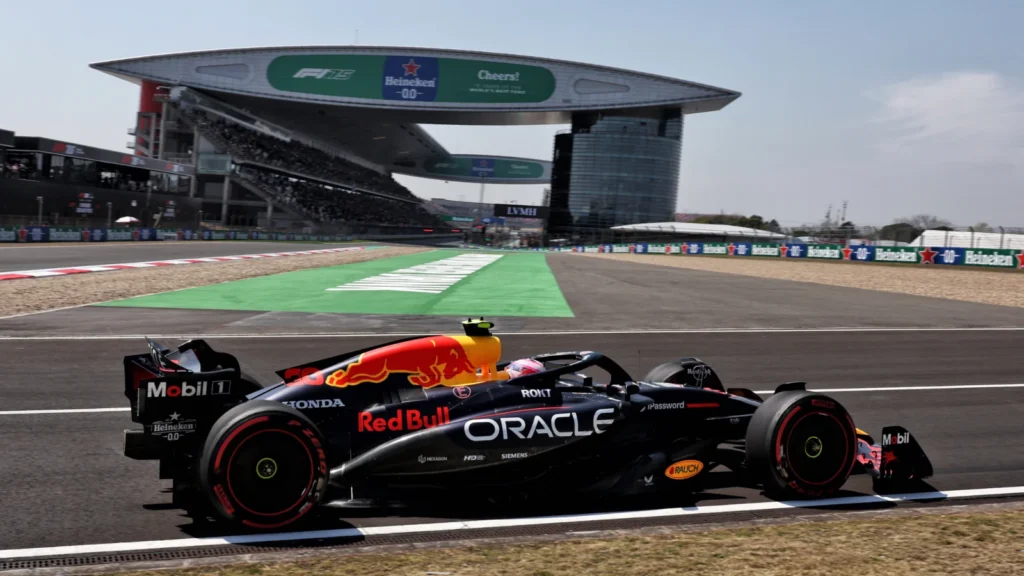 Liam Lawson (NZL) Red Bull Racing RB21. 21.03.2025. Formula 1 World Championship, Rd 2, Chinese Grand Prix, Shanghai, China, Sprint Qualifying Day