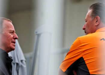 (L to R): Martin Brundle (GBR) Sky Sports F1 Commentator and Zak Brown (USA) McLaren Executive Director. 17.10.2024. Formula 1 World Championship, Rd 19, United States Grand Prix, Austin, Texas, USA, Preparation Day