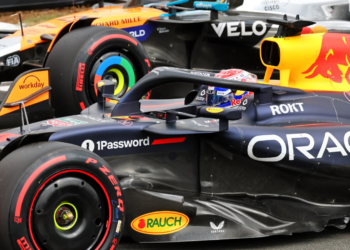 Max Verstappen (NLD) Red Bull Racing RB21 in qualifying parc ferme. 05.07.2025. Formula 1 World Championship, Rd 12, British Grand Prix, Silverstone, England, Qualifying Day