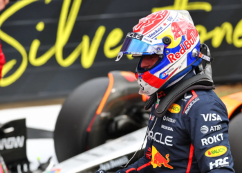Max Verstappen (NLD) Red Bull Racing celebrates his pole position in qualifying parc ferme. 05.07.2025. Formula 1 World Championship, Rd 12, British Grand Prix, Silverstone, England, Qualifying Day