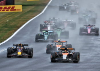 Oscar Piastri lost a probable win at Silverstone as the Safety Car came in