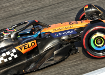 Oscar Piastri's FP3 lap in Bahrain stunned Charles Leclerc