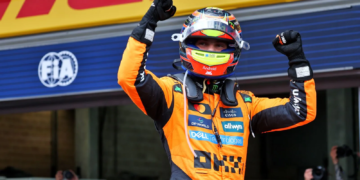 Oscar Piastri takes his sixth victory of the season with a McLaren 1-2