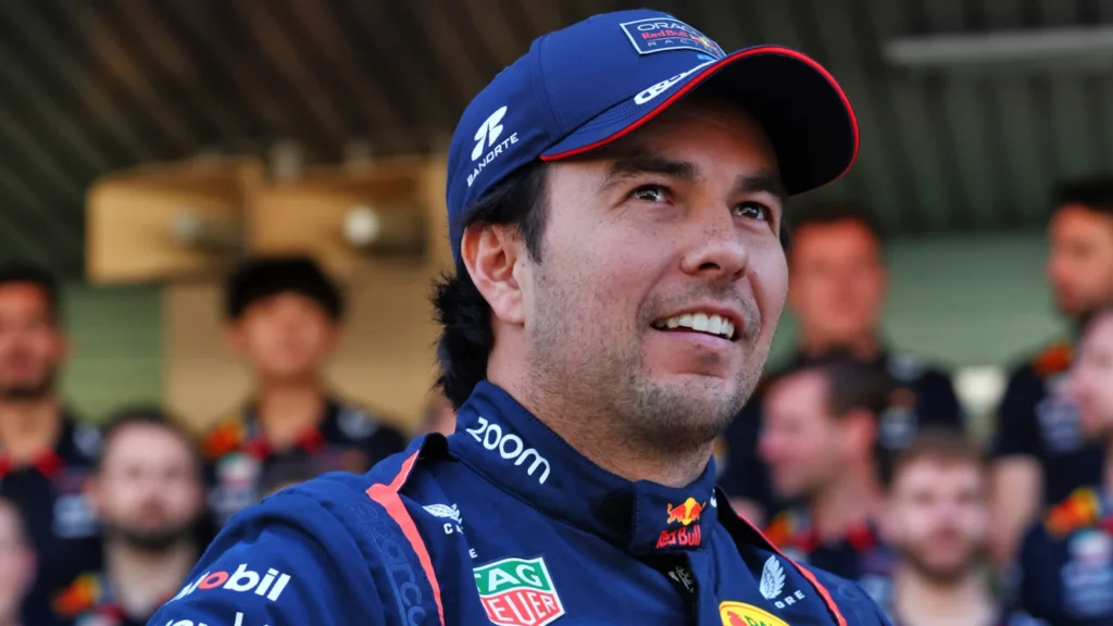 Sergio Perez (MEX) Red Bull Racing at a team photograph. 08.12.2024. Formula 1 World Championship, Rd 24, Abu Dhabi Grand Prix, Yas Marina Circuit, Abu Dhabi, Race Day