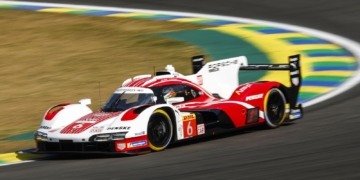 Kevin Estre puts Porsche top at Interlagos in second WEC practice