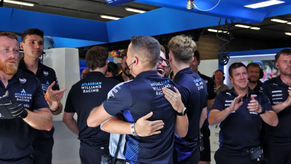 Williams' mechanics celebrate Alex Albon's amazing fifth place in qualifying