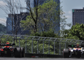 (L to R): Yuki Tsunoda (JPN) Red Bull Racing RB21 and Liam Lawson (NZL) Racing Bulls VCARB 02. 14.06.2025. Formula 1 World Championship, Rd 10, Canadian Grand Prix, Montreal, Canada, Qualifying Day