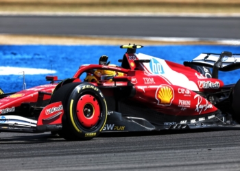Lewis Hamilton tops British GP FP1 for Ferrari