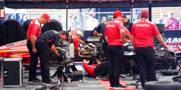 Team Penske was hard at work completing an engine change on a tight schedule. Photo: Kevin Dejewski
