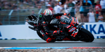 Marco Bezzecchi stuns to take Austrian MotoGP pole as Marc Marquez crashes