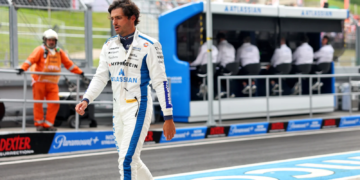 Carlos Sainz has had a mixed start with Williams