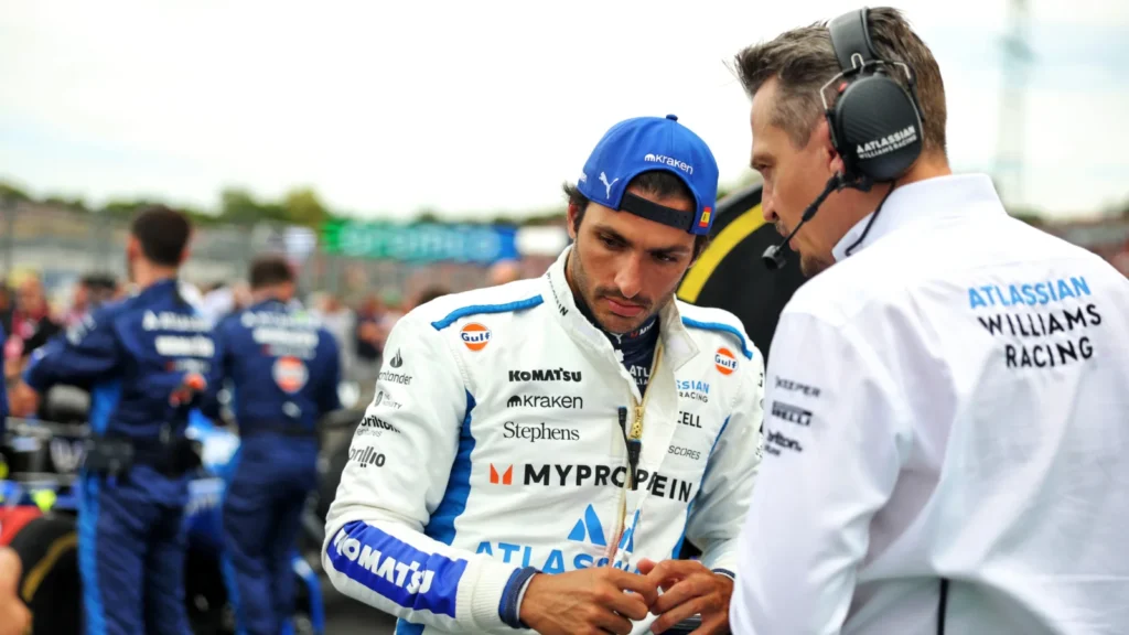 Carlos Sainz is calling for a "philosophy change" to help Williams realise its heady ambitions