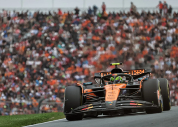 Lando Norris left stunned as sudden technical issue ends Dutch GP chase