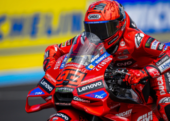 Marc Marquez cruises to MotoGP Sprint victory at Balaton Park