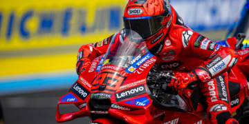 Marc Marquez cruises to MotoGP Sprint victory at Balaton Park