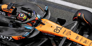 Oscar Piastri capped a chaotic FP2 with the third fastest time