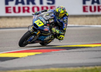 Diogo Moreira cruises to Austria Moto2 victory