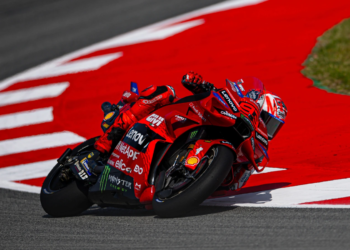 Marc Marquez gifted dramatic Barcelona MotoGP Sprint victory as Alex Marquez crashes