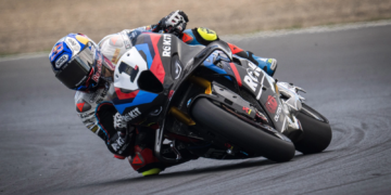 Toprak Razgatlioglu prevails in WorldSBK Superpole race at Magny-Cours