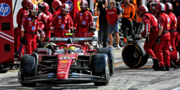 Lewis Hamilton felt Ferrari missed a chance to have two cars in the top five at Monza