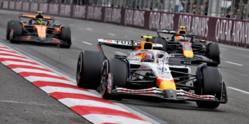 Liam Lawson stayed ahead of Yuki Tsunoda to take fifth place in Baku