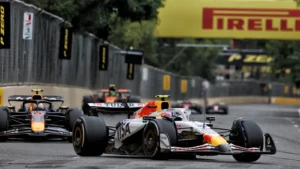 Yuki Tsunoda was charging down Liam Lawson in Baku