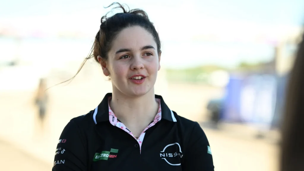 Abbi Pulling, having set the fastest time last year, returns, this time as a full member of the Nissan squad