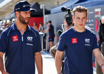 Liam Lawson received a text from predecessor Daniel Ricciardo