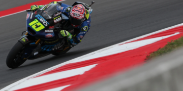 Diogo Moreira dominates to earn commanding Indonesian Moto2 victory